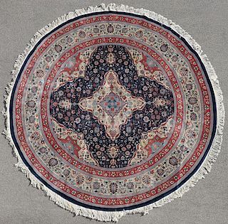 A PERSIAN STYLE HAND WOVEN ORIENTAL RUG, INDIA