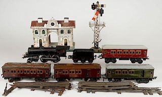 MARKLIN AND BING TOY TRAIN SET, EARLY 20TH C