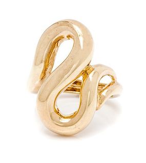 A Yellow Gold Swirl Motif Ring, 5.90 dwts.