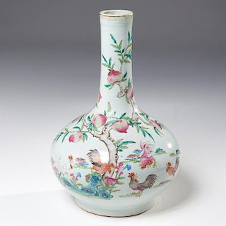 Famille rose tianqiuping "Nine peaches" vase