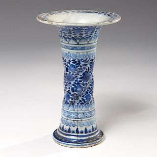 Old Chinese blue and white Gu vase