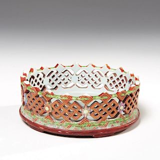 Chinese porcelain reticulated stand