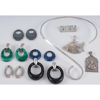 Assortment of Jewelry in Sterling Silver 45.0 Dwt.