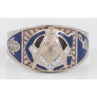 Masonic Ring with Enamel in 14 Karat White Gold 4.56 Dwt.