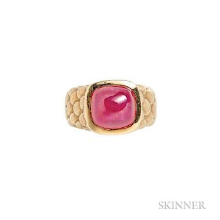 18kt Gold and Ruby Ring, Angela Cummings, centering a ruby cabochon measuring approx. 8.70 x 9.15 x 5.50 mm, signed, size 3.