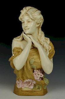 Royal Dux art nouveau figurine "Bust of Woman"