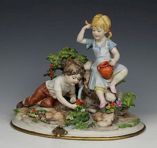 Capodimonte Benacchio Figurine "Boy and Girls at Spring"