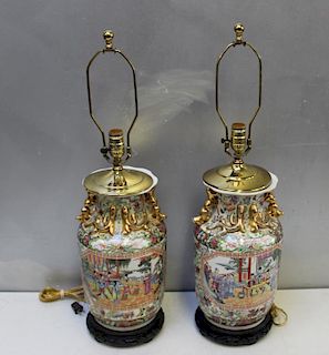A Pair of Chinese Enamel Decorated Porcelain