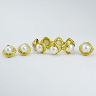 Vintage Rajola 18 Karat Yellow Gold and Mabe Pearl Bracelet, Ring and Earrings Suite.