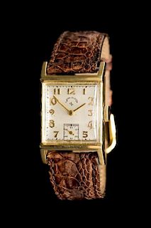 A 14 Karat Yellow Gold Wristwatch, Elgin,