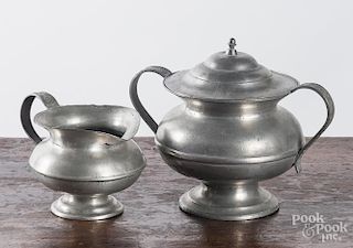 Wallingford, Connecticut pewter sugar and creamer