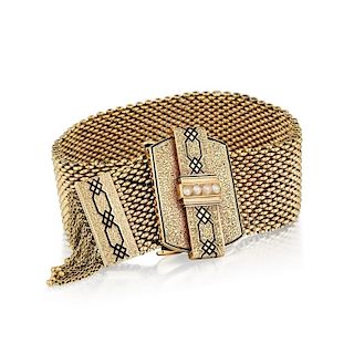 A Victorian Gold Tassel Bracelet