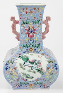 Antique Chinese Export Porcelain Famille Rose Vase