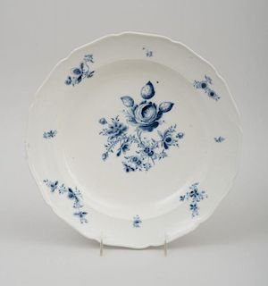 VIENNA PORCELAIN BLUE FLORAL-DECORATED CHARGER