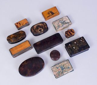 GROUP OF TWELVE SMALL BOXES