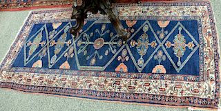 Hamaden Oriental throw rug. 3'5" x 6'7"