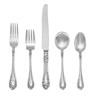 An American Silver Flatware Service, Northumbria Sterling Co., 20th Century, Normandy Rose pattern, comprising: 12 dinner kni