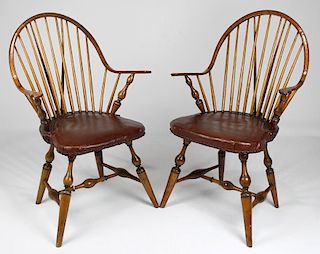 PAIR OF NEW ENGLAND BRACE-BACK WINDSOR ARMCHAIRS