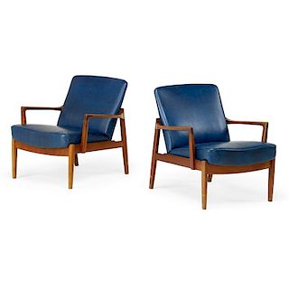 TOVE AND EDVARD KINDT-LARSEN Pair of chairs