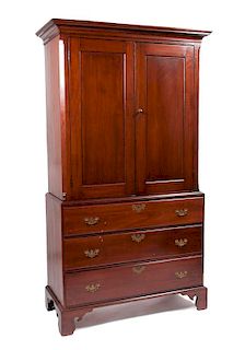 Chippendale Linen Press in Mahogany
