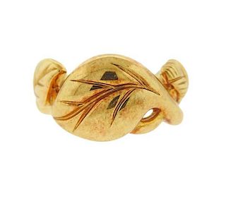 Chanel 18k Gold Leaf Motif Ring