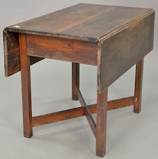 Chippendale drop leaf table with X stretcher base, circa 1780 (ht. 26in., closed top. 21 x 34).