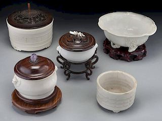 5 Pcs. Chinese porcelain including: