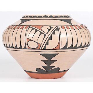 Carlos and Carmelita Dunlap (San Ildefonso, 1958-1981 / 1925-1999) Pottery Jar
