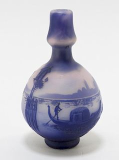 Cristallerie de Pantin DeVez Cameo Glass Vase