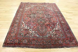 Antique and Finely Hand Woven Roomsize Heriz