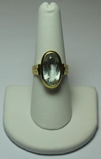 JEWELRY. 18kt Gold and Aquamarine Cocktail Ring.