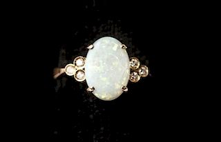 Ladies 14k Gold Opal & Diamond Ring
