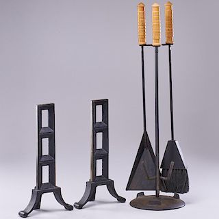 FIREPLACE TOOLS & ACCESSORIES