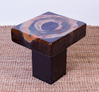 BLACK GLAZED CERAMIC SIDE TABLE WITH METAL BASE
