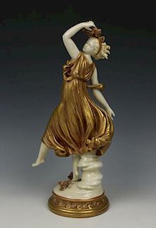 Dresden Volkstedt figurine "Dancing Lady"