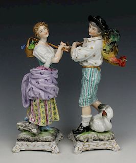 Dressel Kister Passau pair of figurines