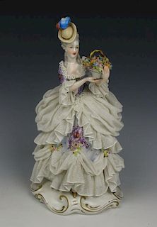 Capodimonte San Marco Figurine "Lady with Flower Basket"