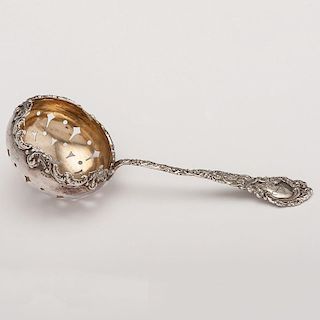 R. Wallace & Sons Tea Strainer, Louvre Pattern