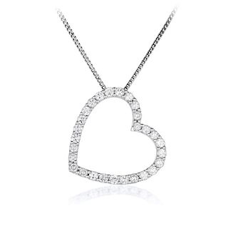 An 18K Gold Diamond Heart Pendant Necklace