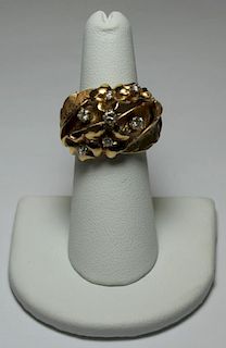 JEWELRY. 14kt Gold and Diamond Foliate Form Ring.