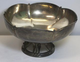 STERLING. Sterling Center Bowl with Foliate Base.