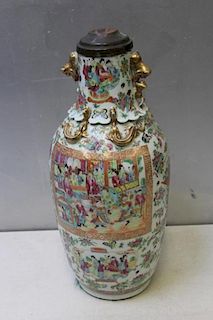 Large Antique Chinese Export Porcelain Vase.