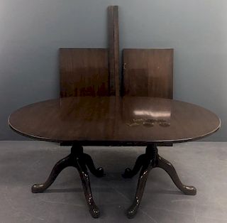 Kittinger Queen Anne Style Dining Table