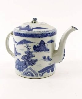 18th/19th C. Chinese Porcelain Blue Willow Teapot