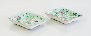 PAIR OF CHINESE TURQUOISE-GROUND FAMILLE ROSE PORCELAIN RECTANGULAR DISHES