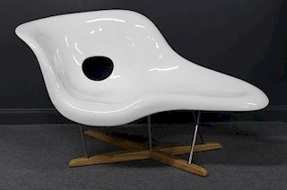After Charles and Ray Eames "La Chaise"
