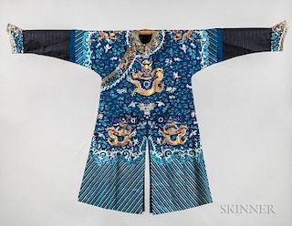 Embroidered Semiformal Robe