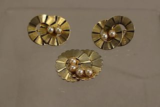 (3) Pearl/'Gold" Pins