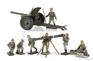 Lineol painted tcomposition field gun soldiers