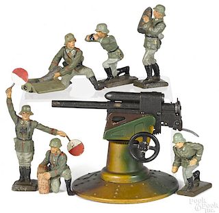 Lineol camouflage painted soldiers